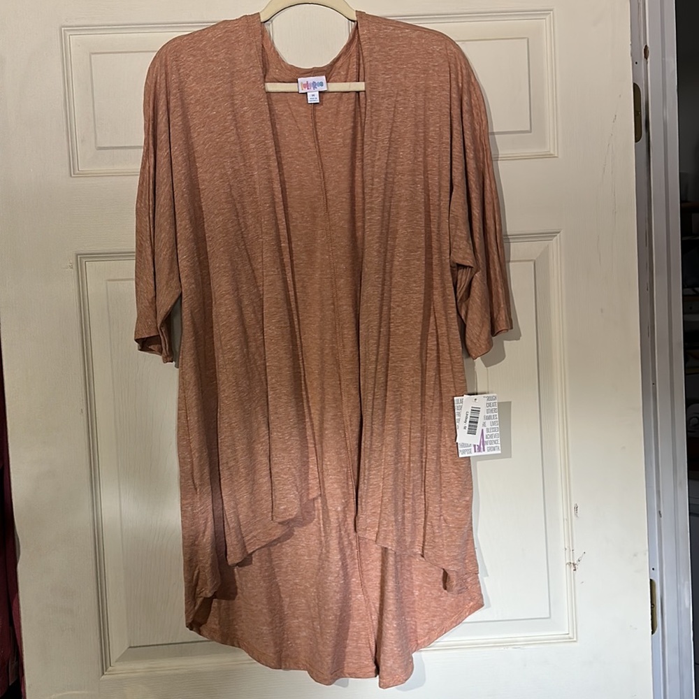 Kimono Size L (will fit up to a 3xl)  LulaRoe BATCH SIZING. Lindsay L-3XL